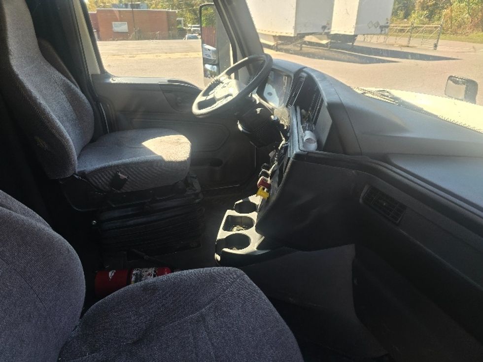 Sleeper Tractor-Heavy Duty Tractors-International-2019-LT625-Martinsville-VA-650,260\n\t\tmiles-$ 32,500 - Image 15