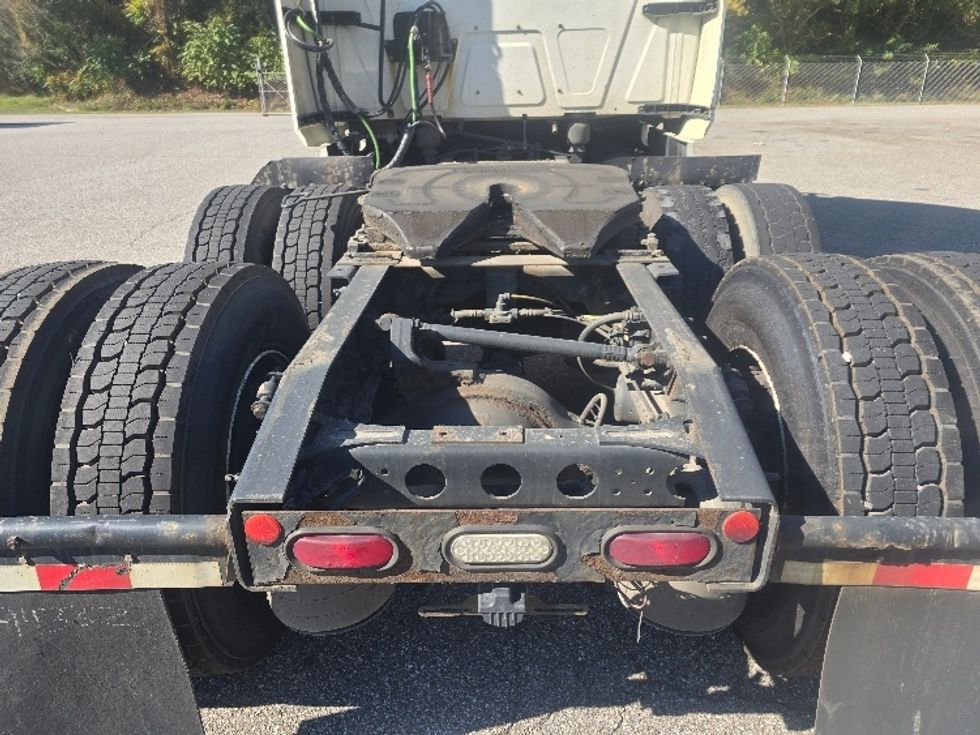 Sleeper Tractor-Heavy Duty Tractors-International-2019-LT625-Martinsville-VA-650,260\n\t\tmiles-$ 32,500 - Image 6