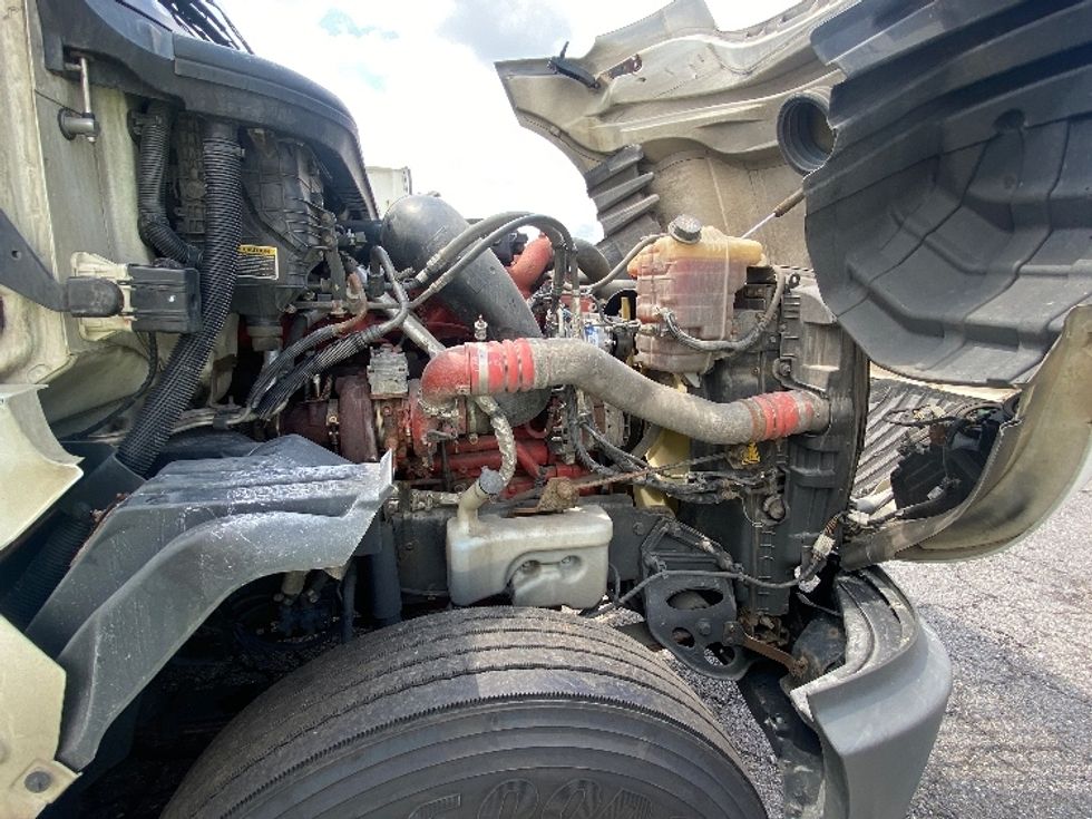 Sleeper Tractor-Heavy Duty Tractors-International-2019-LT625-Martinsville-VA-685,195\n\t\tmiles-$ 32,250 - Image 19