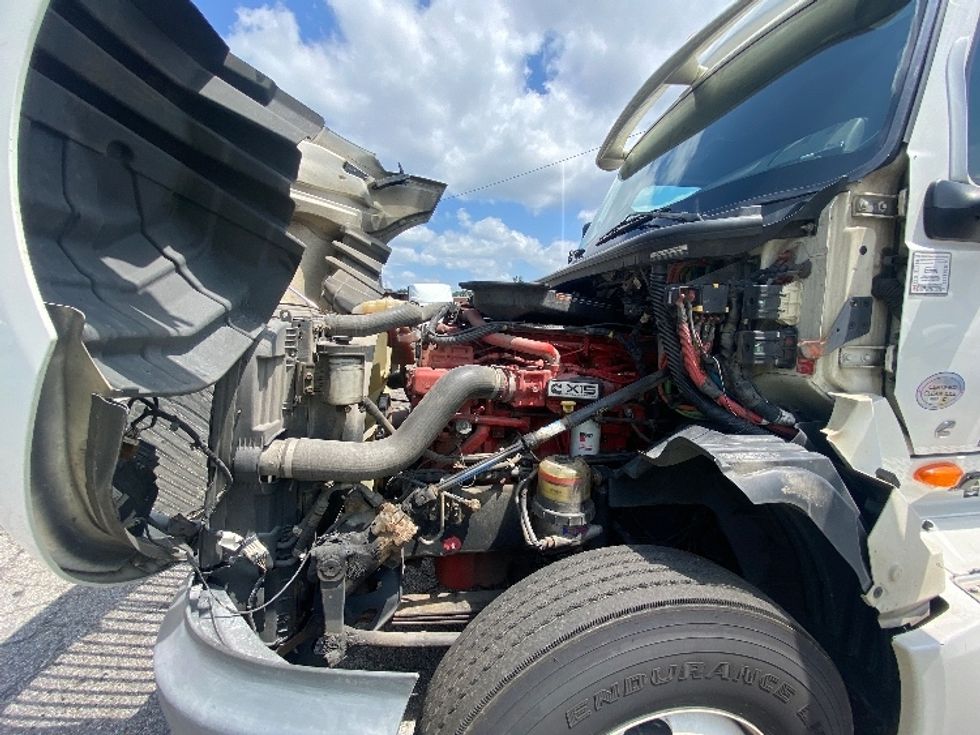 Sleeper Tractor-Heavy Duty Tractors-International-2019-LT625-Martinsville-VA-685,195\n\t\tmiles-$ 32,250 - Image 20