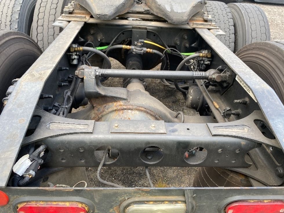 Sleeper Tractor-Heavy Duty Tractors-International-2019-LT625-Martinsville-VA-685,195\n\t\tmiles-$ 32,250 - Image 6