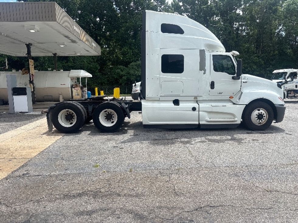 Sleeper Tractor-Heavy Duty Tractors-International-2019-LT625-Martinsville-VA-695,342\n\t\tmiles-$ 31,500 - Image 8