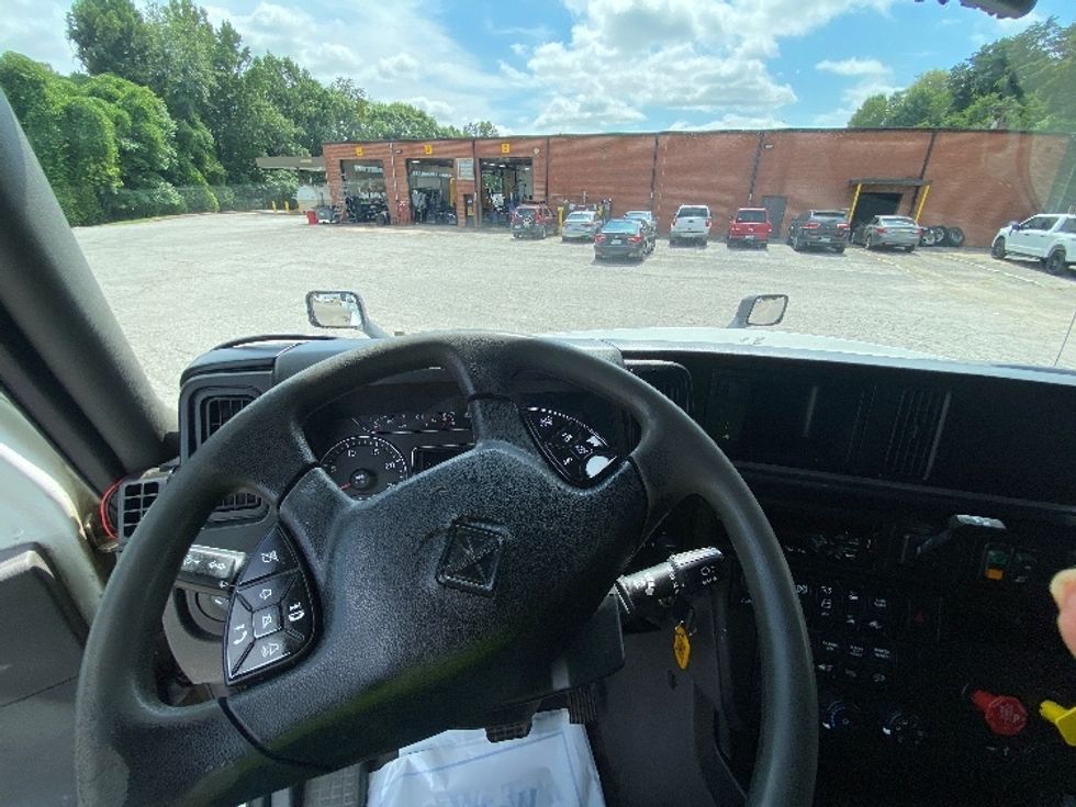 Sleeper Tractor-Heavy Duty Tractors-International-2019-LT625-Martinsville-VA-761,956\n\t\tmiles-$ 28,250 - Image 11