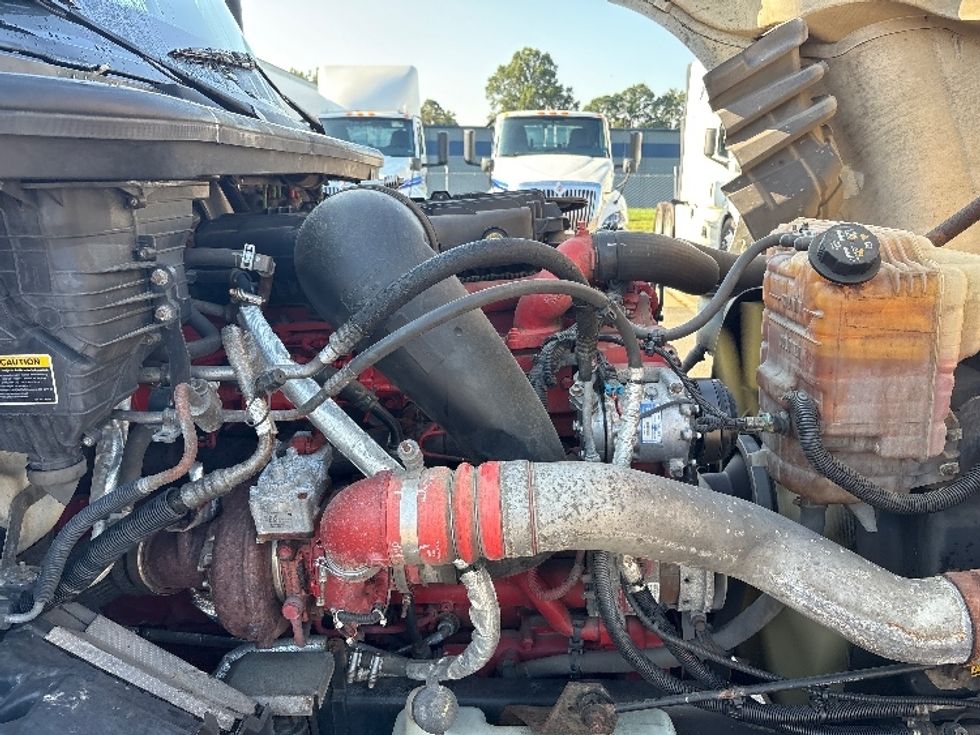 Sleeper Tractor-Heavy Duty Tractors-International-2019-LT625-Mebane-NC-375,100\n\t\tmiles-$ 50,750 - Image 20