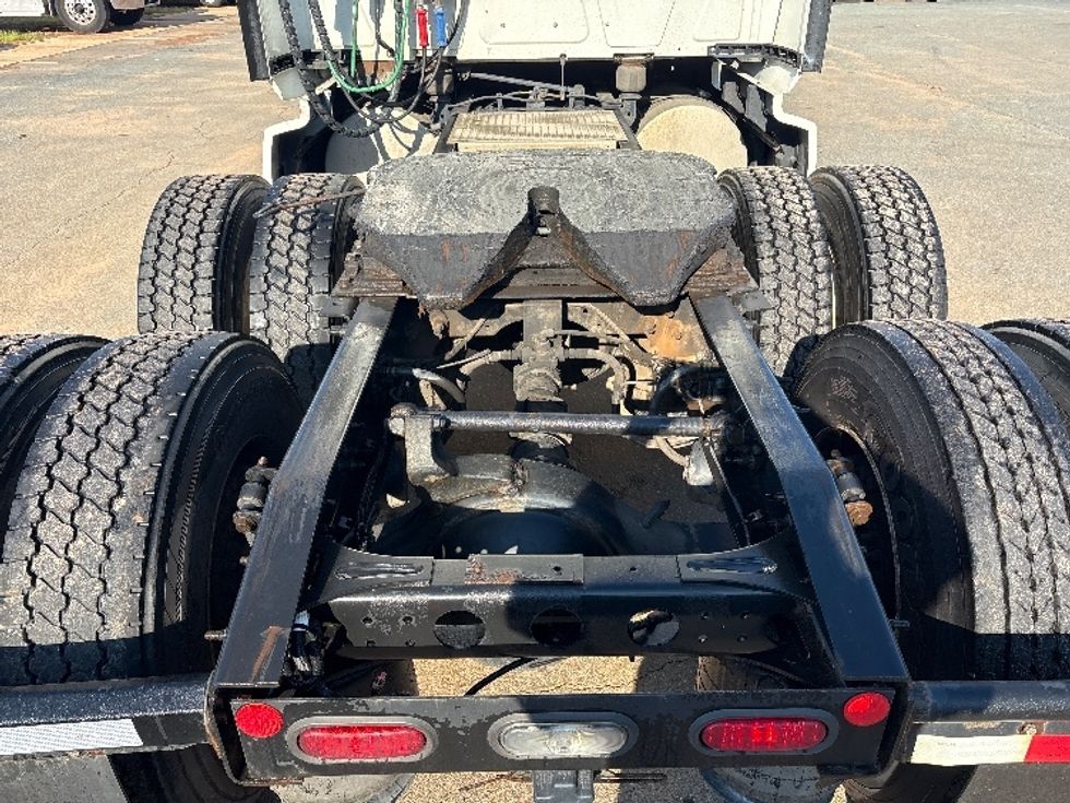 Sleeper Tractor-Heavy Duty Tractors-International-2019-LT625-Mebane-NC-375,100\n\t\tmiles-$ 50,750 - Image 6