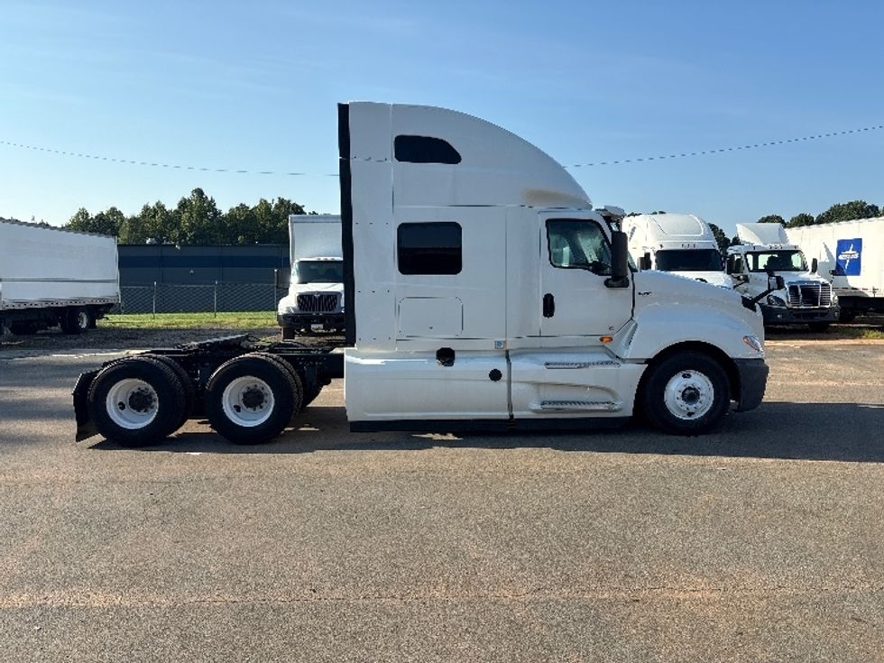 Sleeper Tractor-Heavy Duty Tractors-International-2019-LT625-Mebane-NC-375,100\n\t\tmiles-$ 50,750 - Image 8