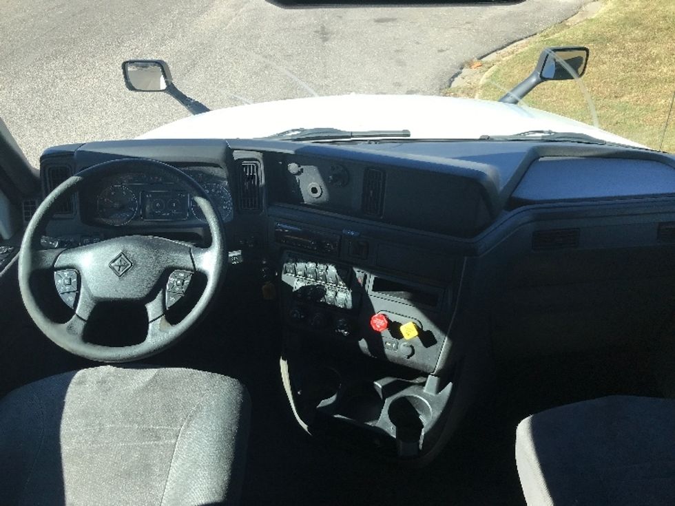 Sleeper Tractor-Heavy Duty Tractors-International-2019-LT625-Montgomery-AL-457,977\n\t\tmiles-$ 29,750 - Image 12