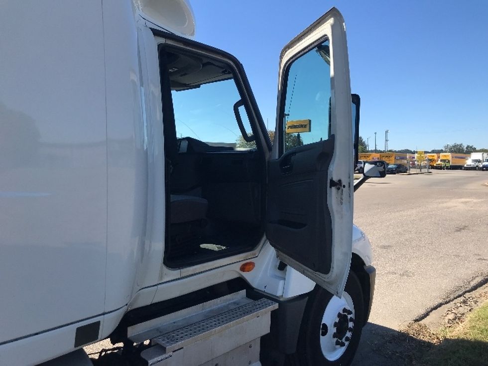 Sleeper Tractor-Heavy Duty Tractors-International-2019-LT625-Montgomery-AL-457,977\n\t\tmiles-$ 29,750 - Image 13