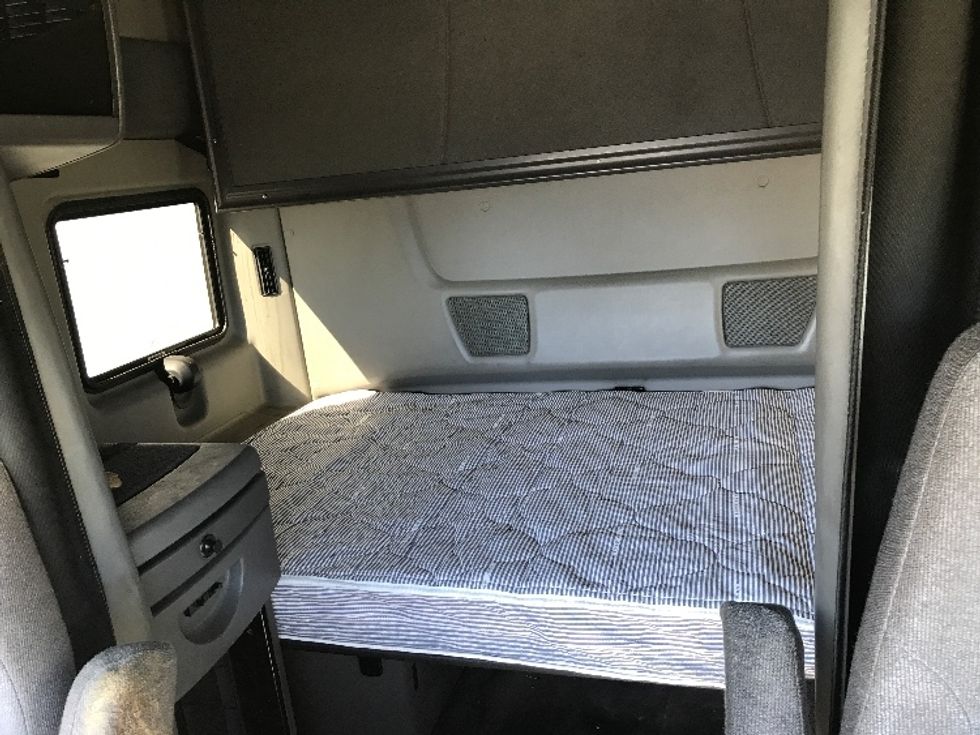 Sleeper Tractor-Heavy Duty Tractors-International-2019-LT625-Montgomery-AL-457,977\n\t\tmiles-$ 29,750 - Image 17