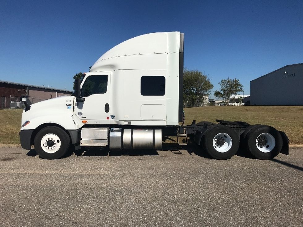 2019 International LT625 LT photo 4