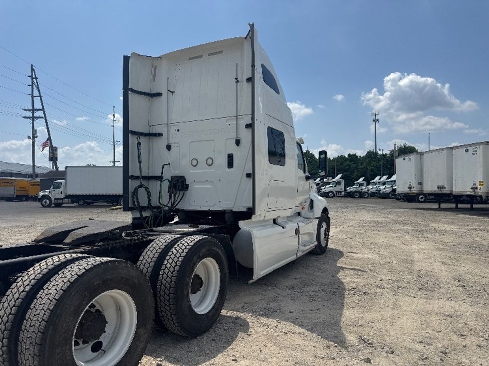 Sleeper Tractor-Heavy Duty Tractors-International-2019-LT625-Newark-OH-492,151\n\t\tmiles-$ 46,750 - Image 7