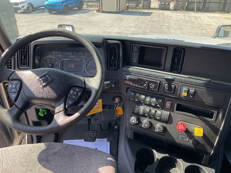 Sleeper Tractor-Heavy Duty Tractors-International-2019-LT625-Ocala-FL-601,810\n\t\tmiles-$ 43,000 - Image 11
