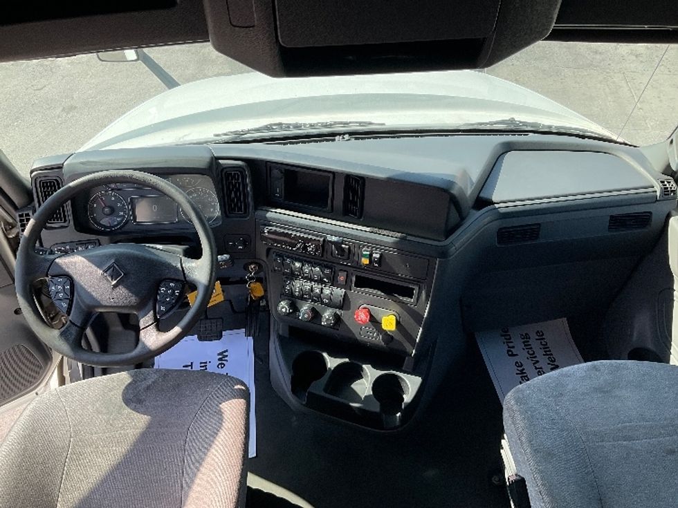 Sleeper Tractor-Heavy Duty Tractors-International-2019-LT625-Ocala-FL-601,810\n\t\tmiles-$ 43,000 - Image 12