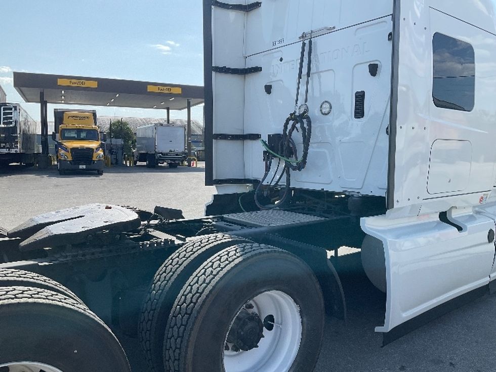 Sleeper Tractor-Heavy Duty Tractors-International-2019-LT625-Ocala-FL-601,810\n\t\tmiles-$ 43,000 - Image 22