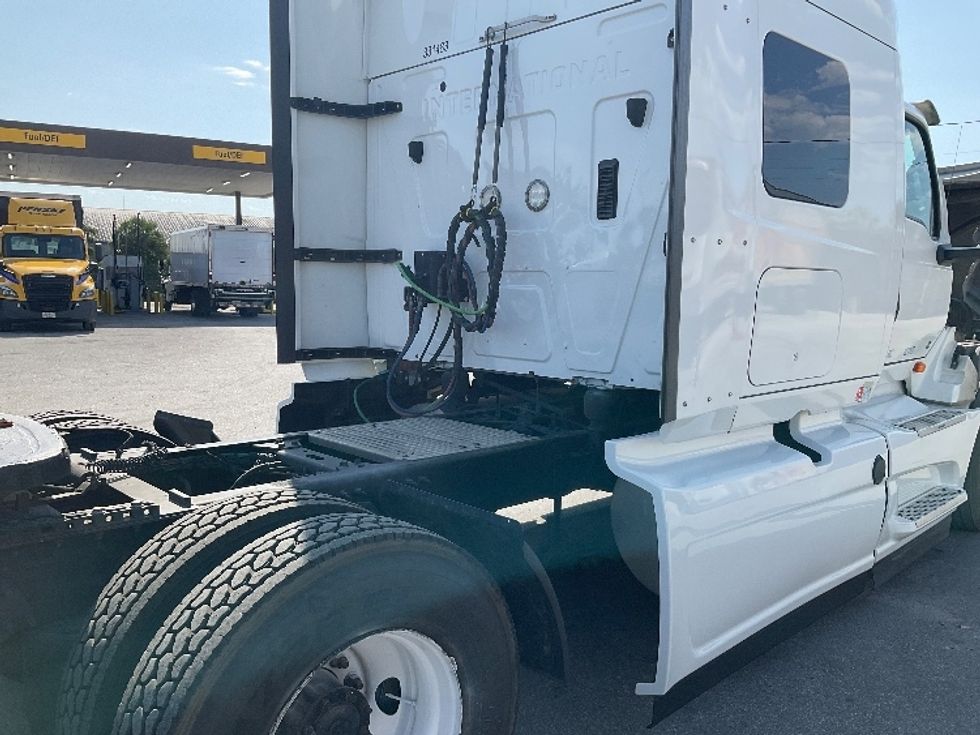 Sleeper Tractor-Heavy Duty Tractors-International-2019-LT625-Ocala-FL-601,810\n\t\tmiles-$ 43,000 - Image 23
