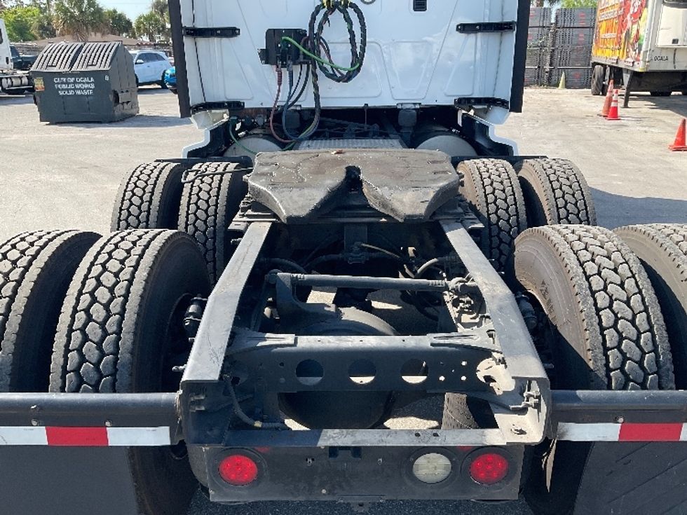 Sleeper Tractor-Heavy Duty Tractors-International-2019-LT625-Ocala-FL-601,810\n\t\tmiles-$ 43,000 - Image 6