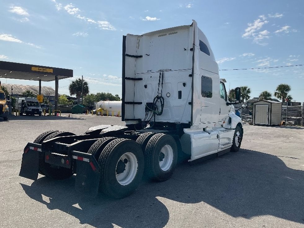 Sleeper Tractor-Heavy Duty Tractors-International-2019-LT625-Ocala-FL-601,810\n\t\tmiles-$ 43,000 - Image 7