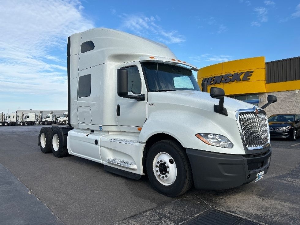 Sleeper Tractor-Heavy Duty Tractors-International-2019-LT625-Oklahoma City-OK-453,993\n\t\tmiles-$ 49,750 - Image 1