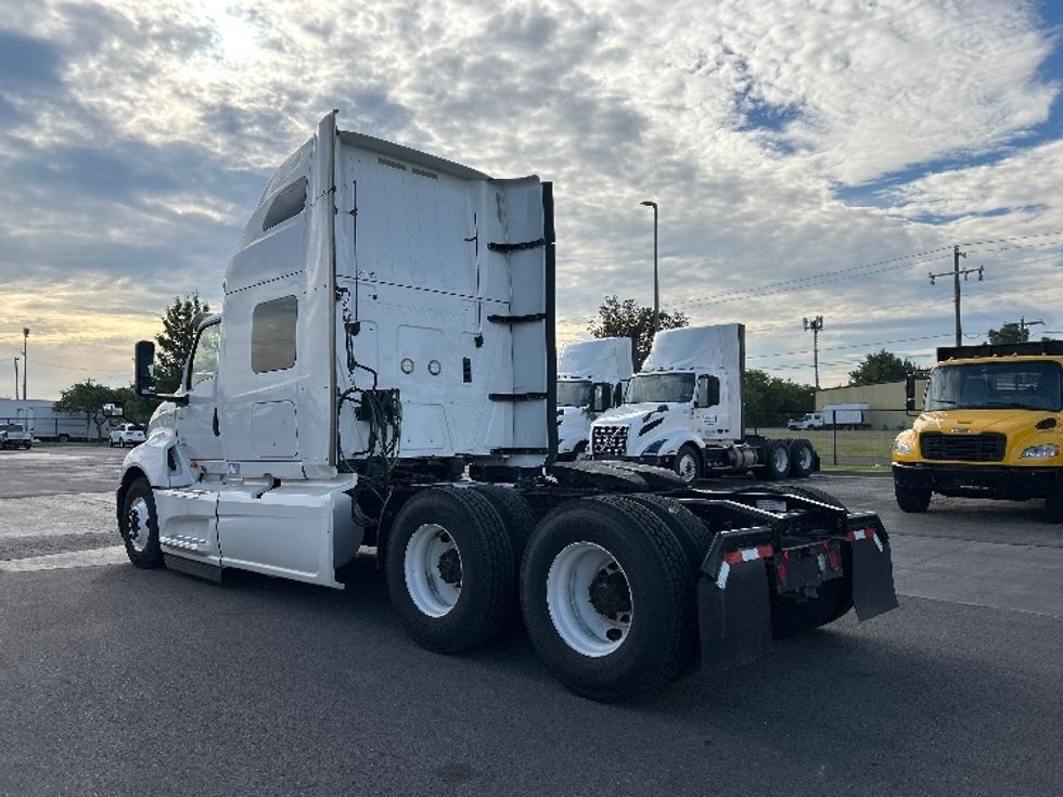 Sleeper Tractor-Heavy Duty Tractors-International-2019-LT625-Oklahoma City-OK-453,993\n\t\tmiles-$ 49,750 - Image 5