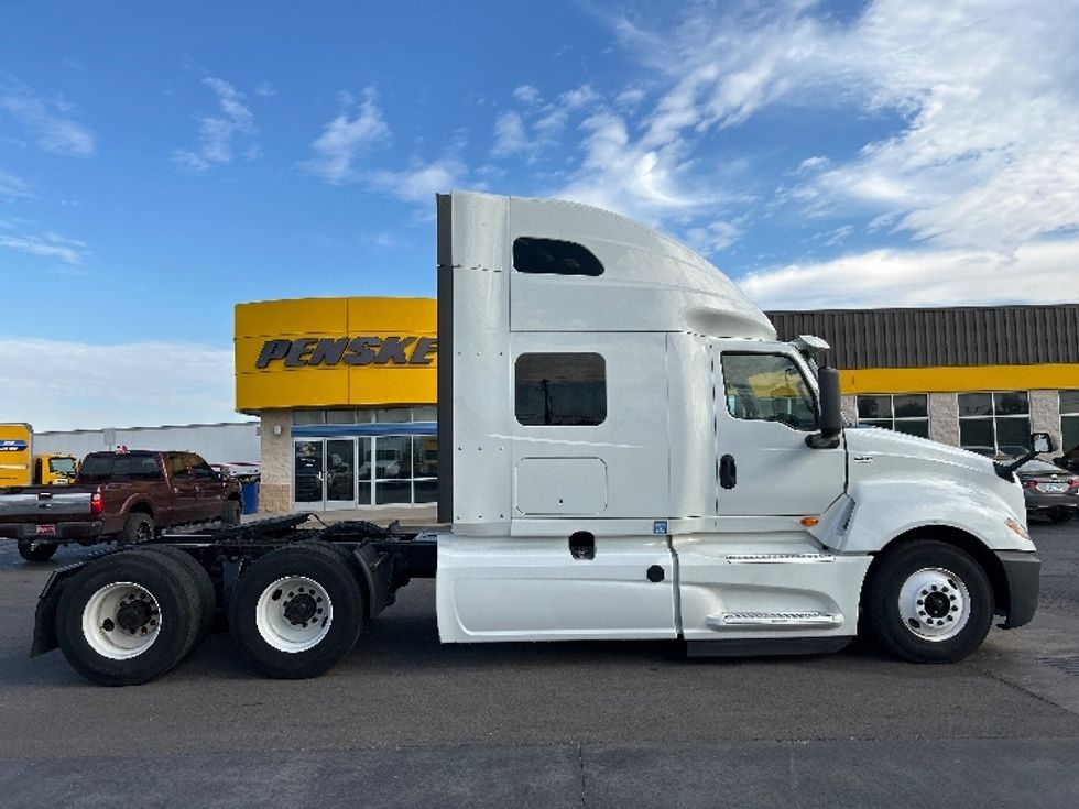 Sleeper Tractor-Heavy Duty Tractors-International-2019-LT625-Oklahoma City-OK-453,993\n\t\tmiles-$ 49,750 - Image 8