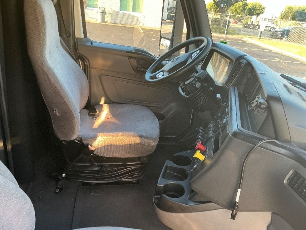 Sleeper Tractor-Heavy Duty Tractors-International-2019-LT625-Olive Branch-MS-359,586\n\t\tmiles-$ 53,000 - Image 14