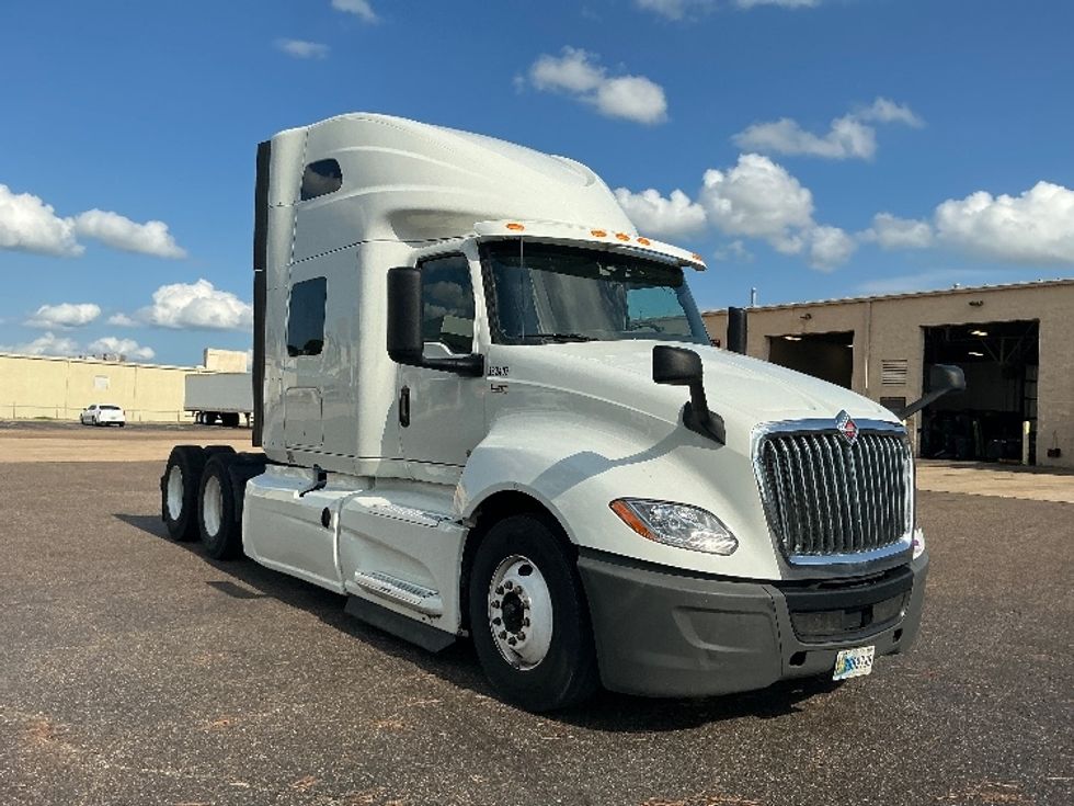 Sleeper Tractor-Heavy Duty Tractors-International-2019-LT625-Olive Branch-MS-529,934\n\t\tmiles-$ 43,500 - Image 1