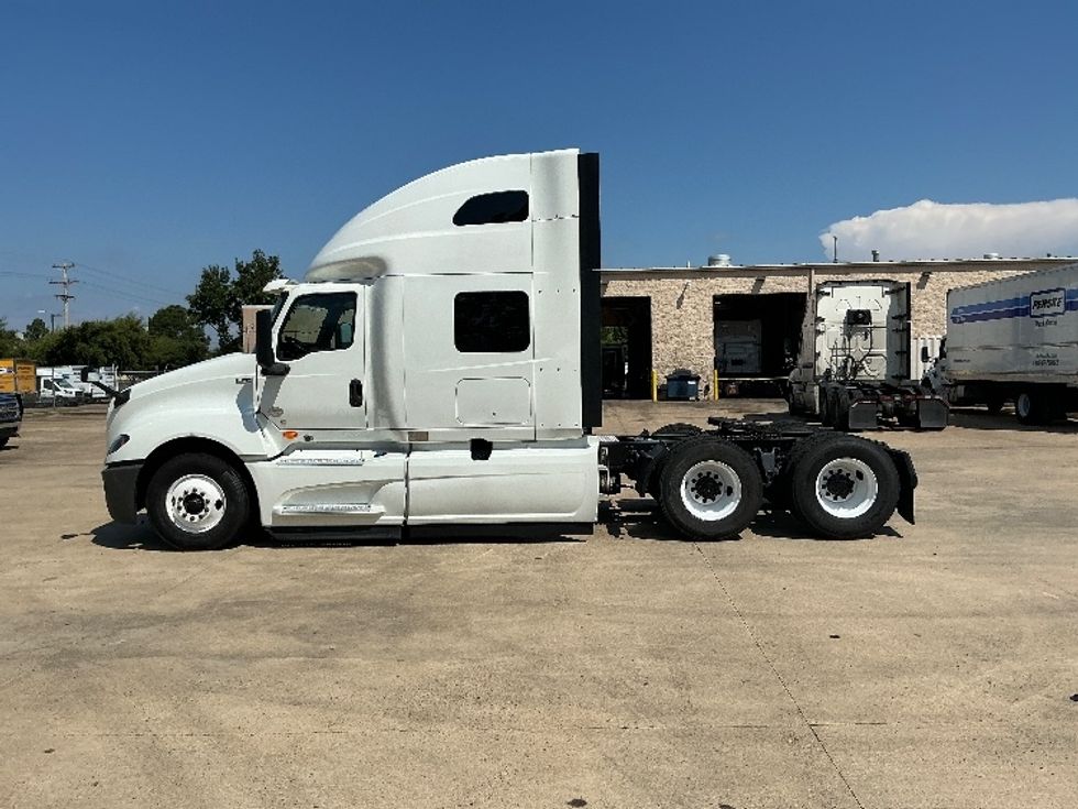Sleeper Tractor-Heavy Duty Tractors-International-2019-LT625-Olive Branch-MS-529,934\n\t\tmiles-$ 43,500 - Image 4