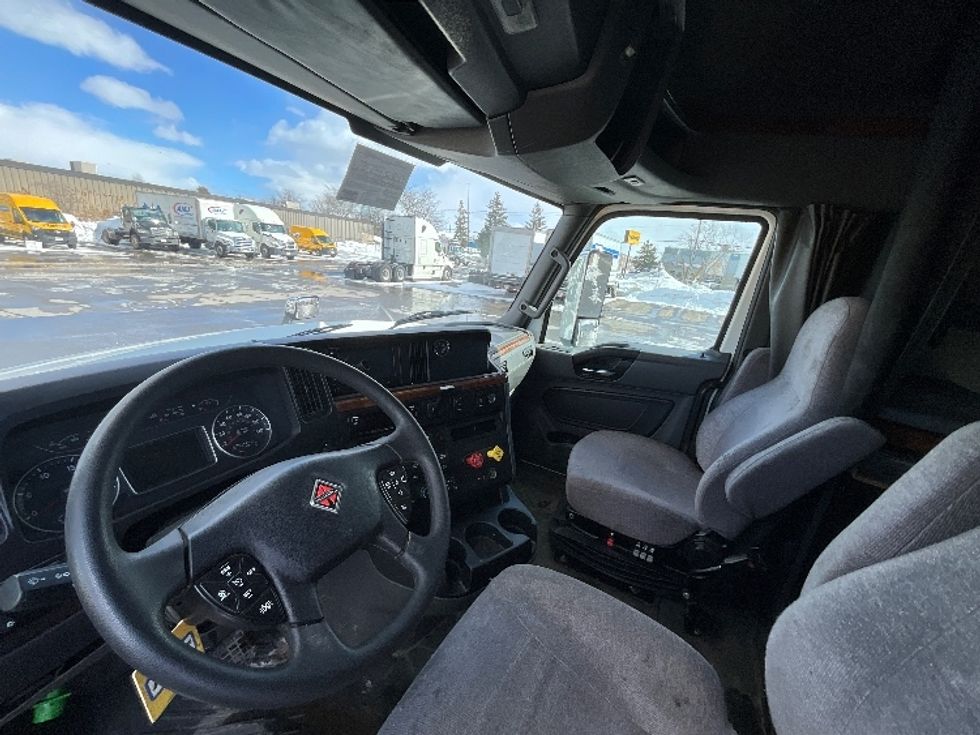 Sleeper Tractor-Heavy Duty Tractors-International-2019-LT625-Ottawa-ON-721,531\n\t\tkm-$ 39,000 - Image 10