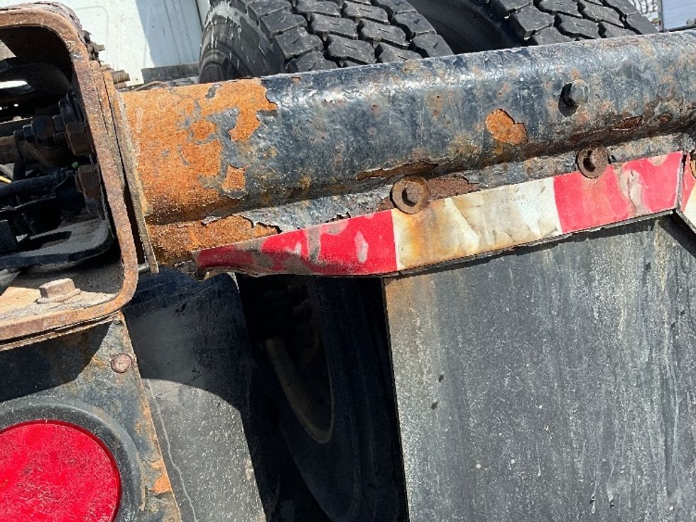 Sleeper Tractor-Heavy Duty Tractors-International-2019-LT625-Ottawa-ON-721,531\n\t\tkm-$ 39,000 - Image 24