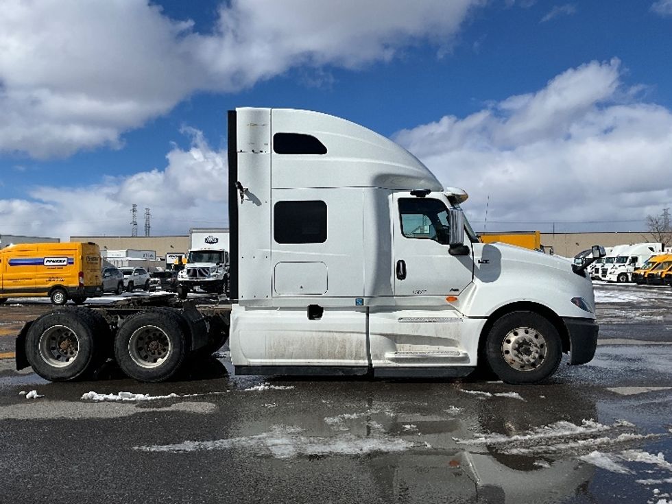 Sleeper Tractor-Heavy Duty Tractors-International-2019-LT625-Ottawa-ON-721,531\n\t\tkm-$ 39,000 - Image 8