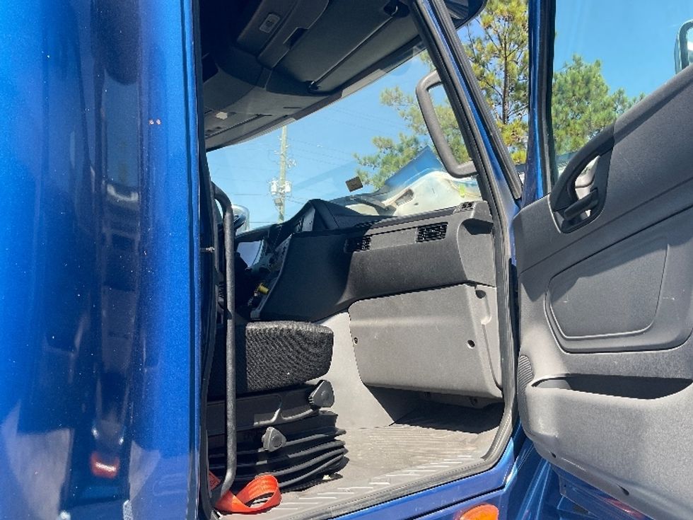 Sleeper Tractor-Heavy Duty Tractors-International-2019-LT625-Pell City-AL-641,788\n\t\tmiles-$ 33,750 - Image 13