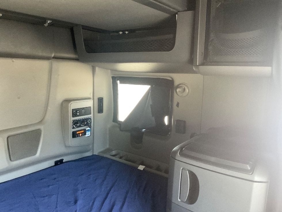 Sleeper Tractor-Heavy Duty Tractors-International-2019-LT625-Pell City-AL-641,788\n\t\tmiles-$ 33,750 - Image 18