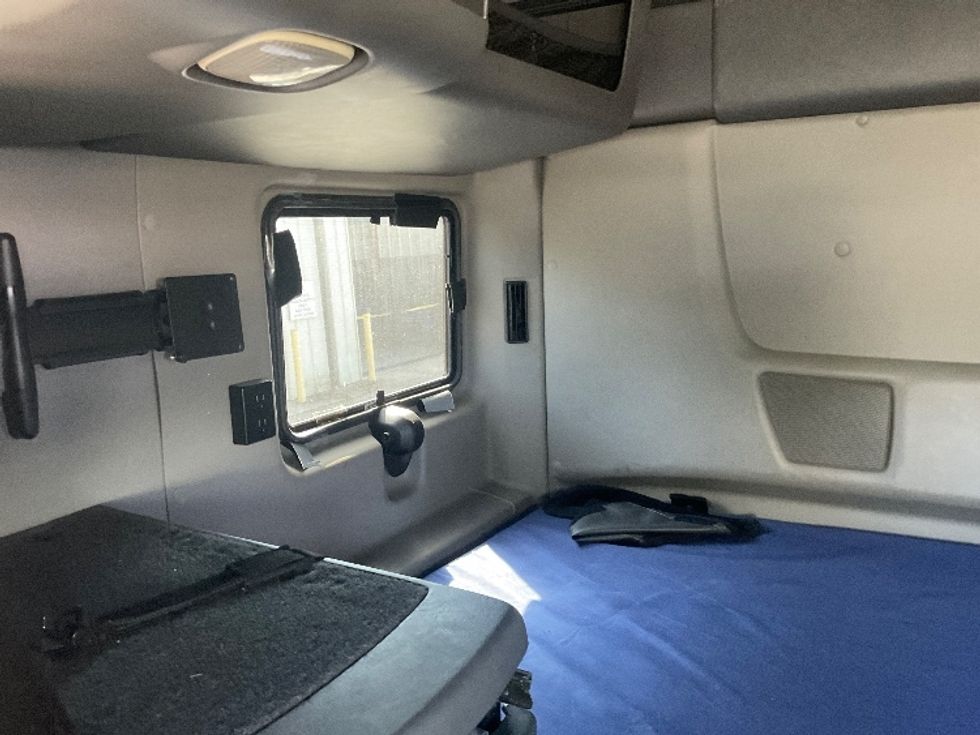 Sleeper Tractor-Heavy Duty Tractors-International-2019-LT625-Pell City-AL-641,788\n\t\tmiles-$ 33,750 - Image 19