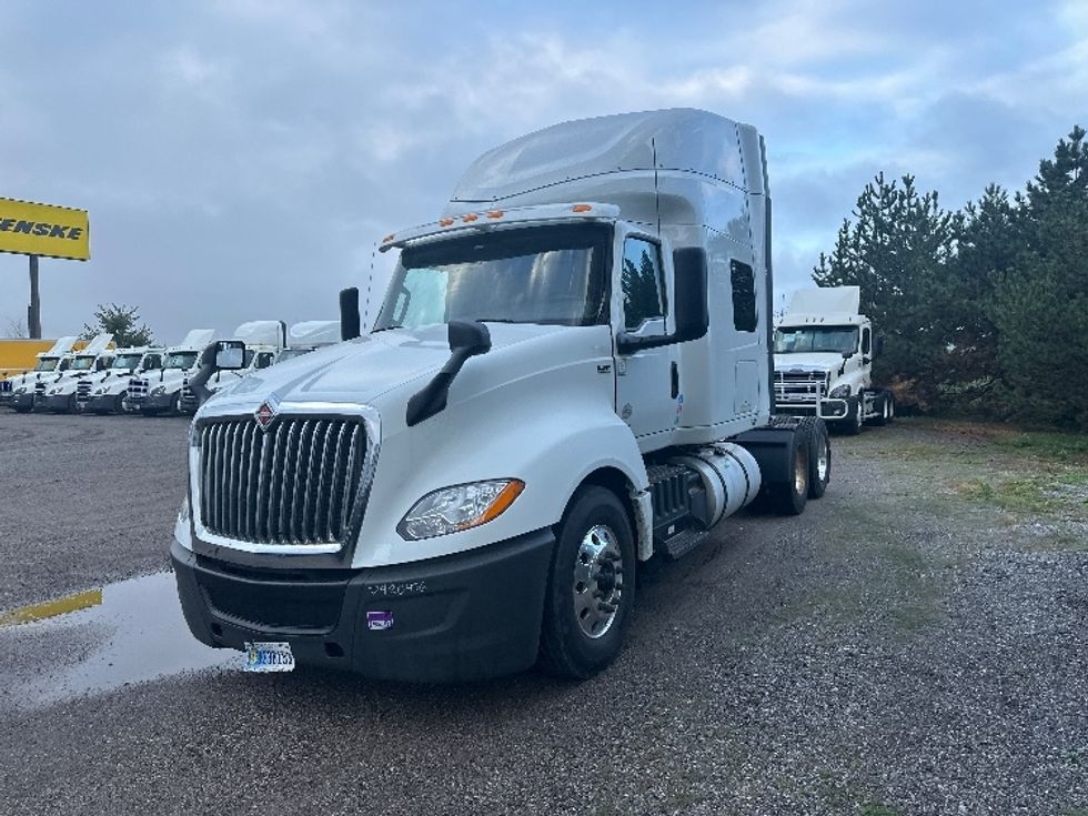 2019 International LT625 LT photo 3