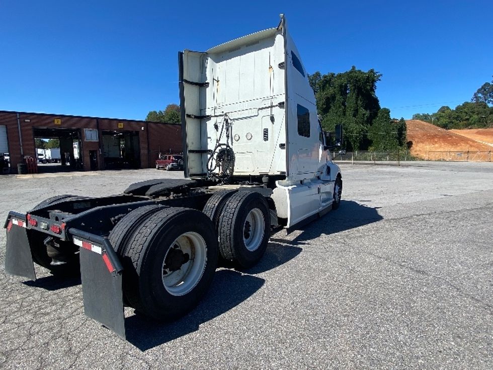 Sleeper Tractor-Heavy Duty Tractors-International-2019-LT625-Salem-VA-818,888\n\t\tmiles-$ 28,250 - Image 7