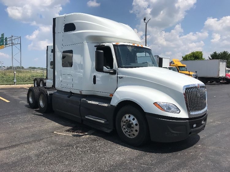 Sleeper Tractor-Heavy Duty Tractors-International-2019-LT625-Selma-TX-453,782\n\t\tmiles-$ 48,250 - Image 1