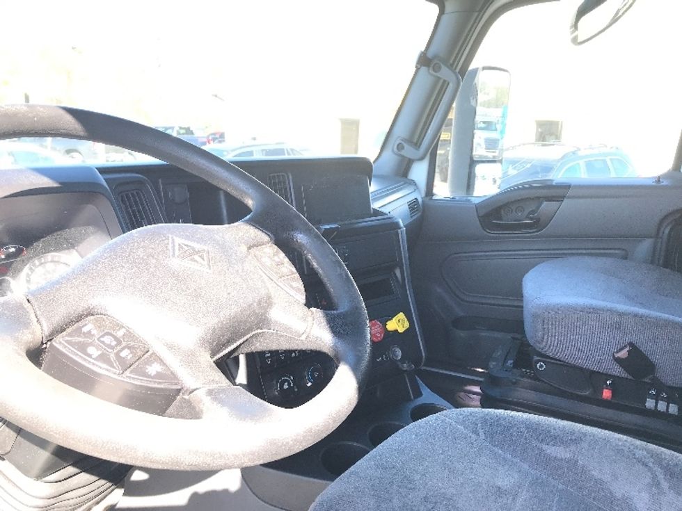 Sleeper Tractor-Heavy Duty Tractors-International-2019-LT625-Tampa-FL-451,248\n\t\tmiles-$ 32,500 - Image 10