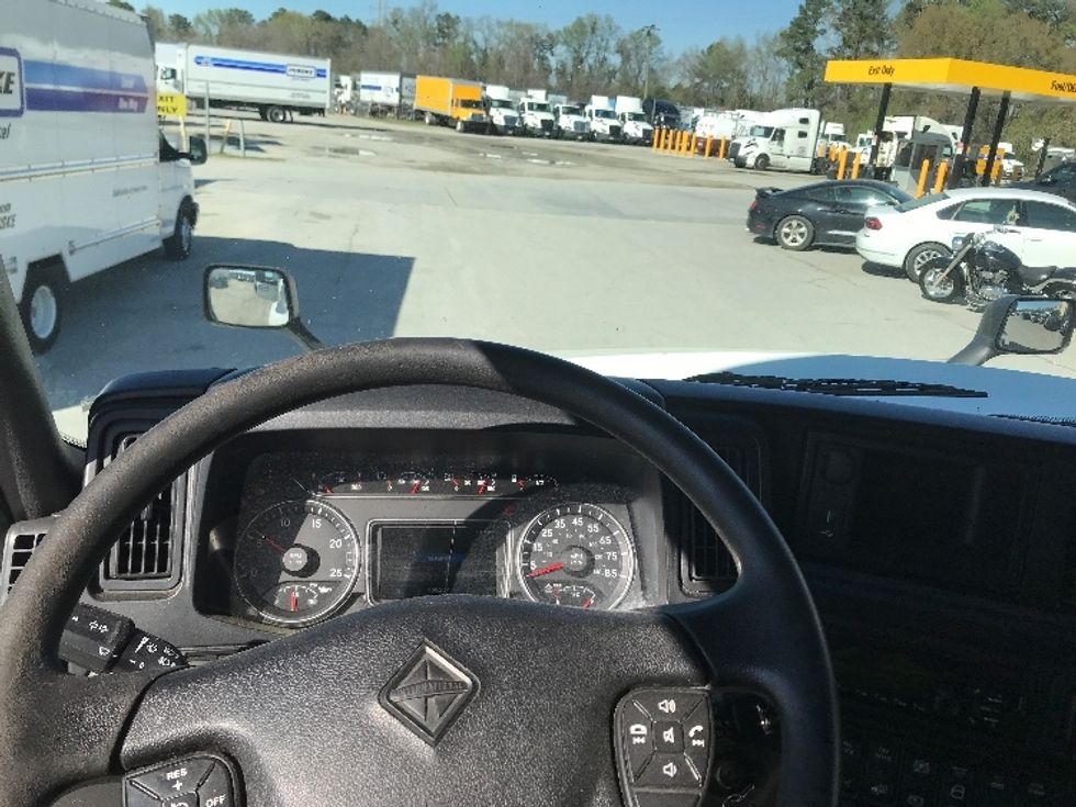 Sleeper Tractor-Heavy Duty Tractors-International-2019-LT625-Tampa-FL-451,248\n\t\tmiles-$ 32,500 - Image 11