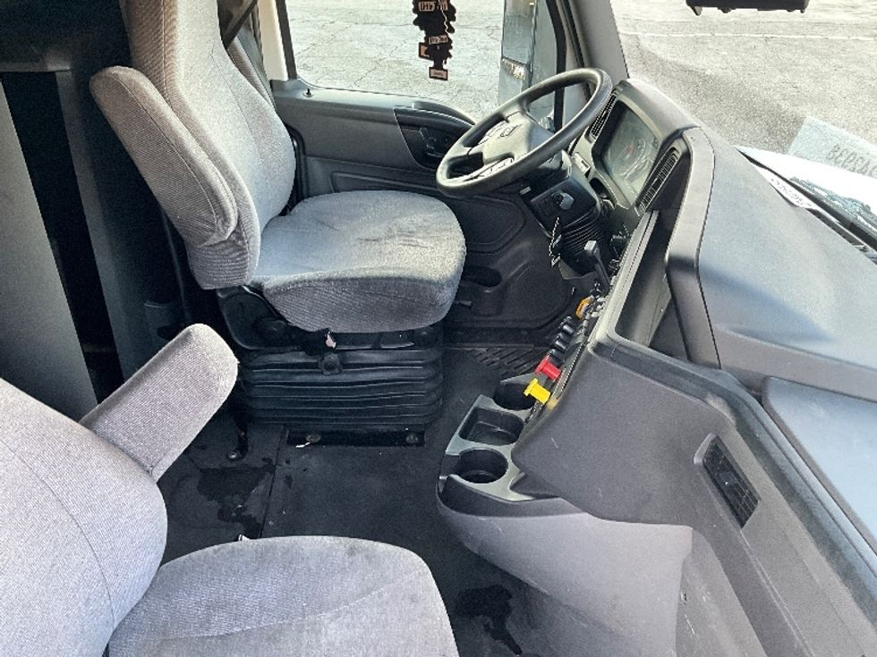 Sleeper Tractor-Heavy Duty Tractors-International-2019-LT625-Tampa-FL-654,012\n\t\tmiles-$ 27,250 - Image 15