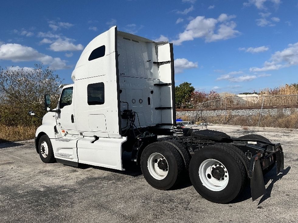 Sleeper Tractor-Heavy Duty Tractors-International-2019-LT625-Tampa-FL-654,012\n\t\tmiles-$ 27,250 - Image 5