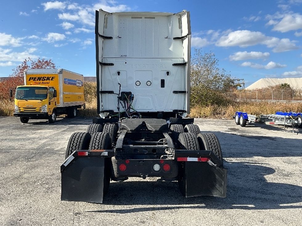 Sleeper Tractor-Heavy Duty Tractors-International-2019-LT625-Tampa-FL-654,012\n\t\tmiles-$ 27,250 - Image 6