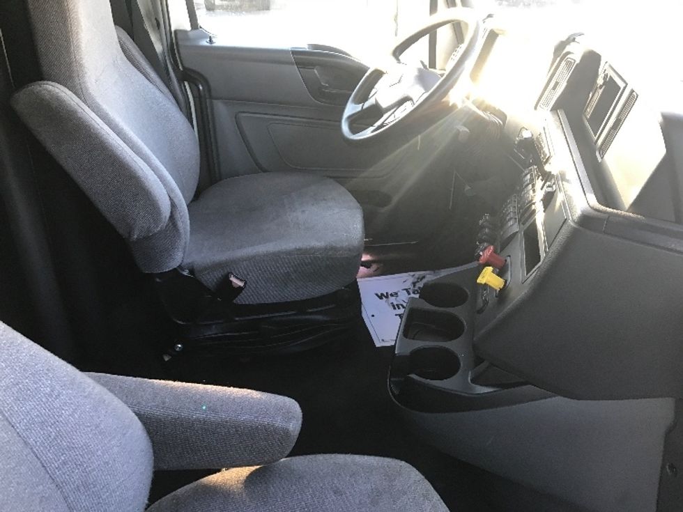 Sleeper Tractor-Heavy Duty Tractors-International-2019-LT625-Watertown-NY-363,971\n\t\tmiles-$ 55,250 - Image 13