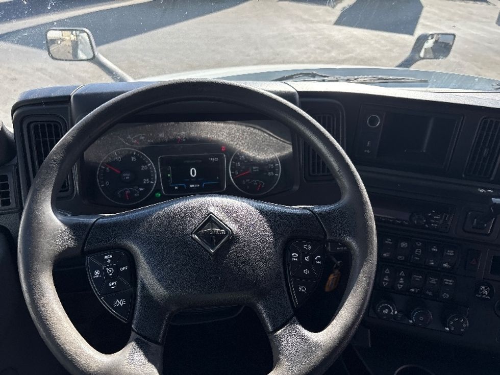 Sleeper Tractor-Heavy Duty Tractors-International-2019-LT625-West Sacramento-CA-588,545\n\t\tmiles-$ 43,000 - Image 11