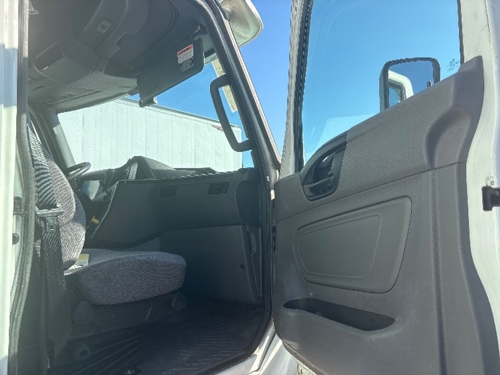 Sleeper Tractor-Heavy Duty Tractors-International-2019-LT625-West Sacramento-CA-588,545\n\t\tmiles-$ 43,000 - Image 13