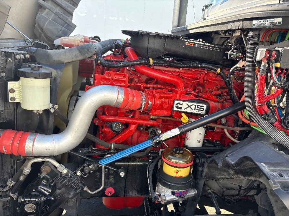 Sleeper Tractor-Heavy Duty Tractors-International-2019-LT625-West Sacramento-CA-588,545\n\t\tmiles-$ 43,000 - Image 21