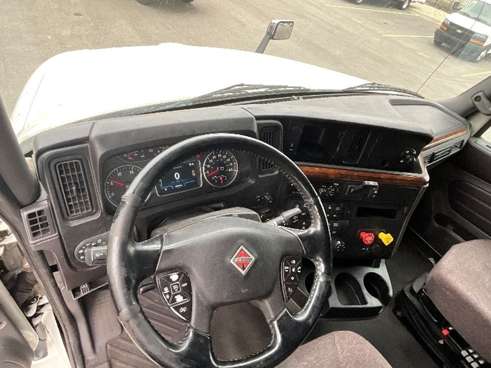 Sleeper Tractor-Heavy Duty Tractors-International-2019-LT625-Windsor-WI-505,113\n\t\tmiles-$ 46,250 - Image 11