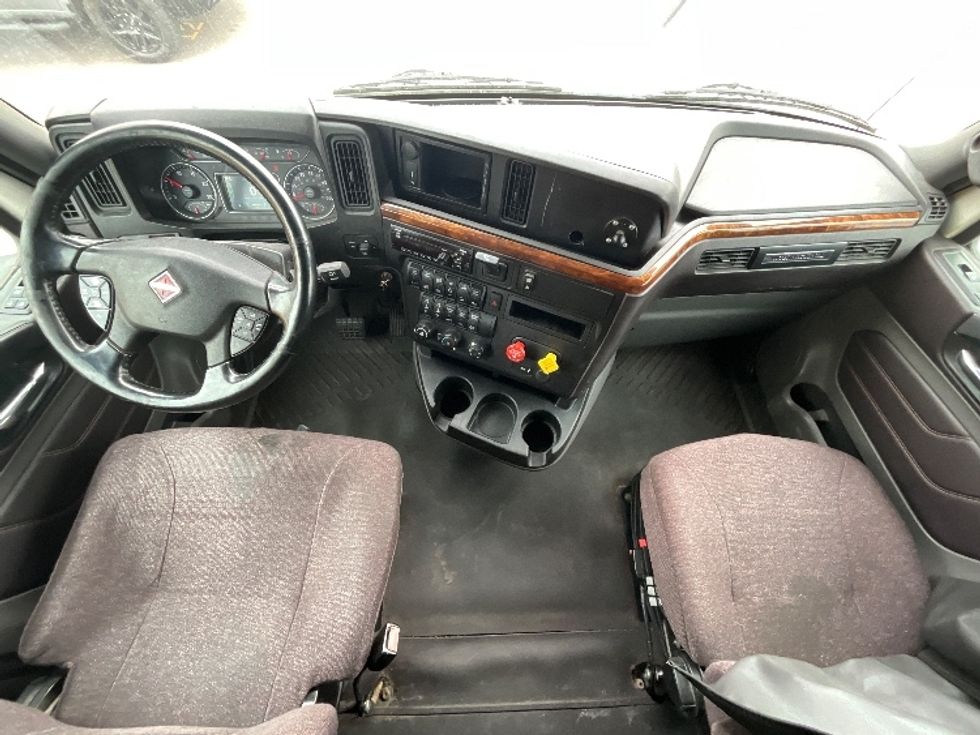 Sleeper Tractor-Heavy Duty Tractors-International-2019-LT625-Windsor-WI-505,113\n\t\tmiles-$ 46,250 - Image 12