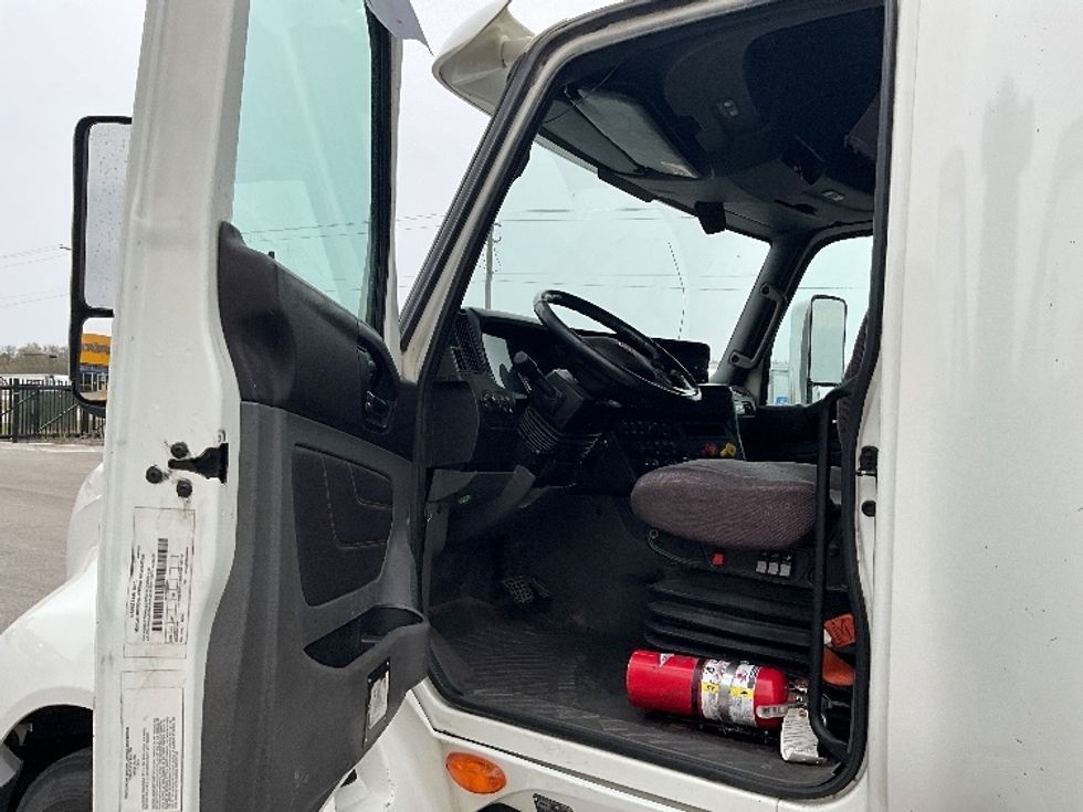 Sleeper Tractor-Heavy Duty Tractors-International-2019-LT625-Windsor-WI-505,113\n\t\tmiles-$ 46,250 - Image 9
