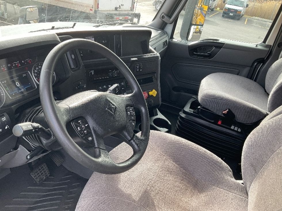 Sleeper Tractor-Heavy Duty Tractors-International-2020-LT625-Allentown-PA-444,189\n\t\tmiles-$ 49,500 - Image 10