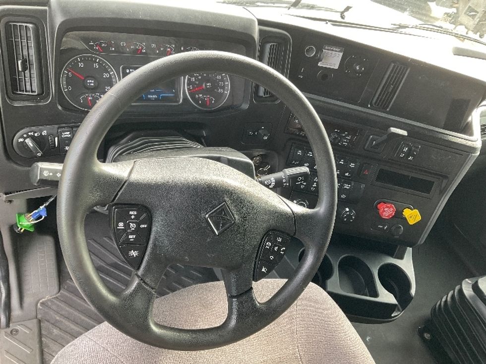 Sleeper Tractor-Heavy Duty Tractors-International-2020-LT625-Allentown-PA-444,189\n\t\tmiles-$ 49,500 - Image 11